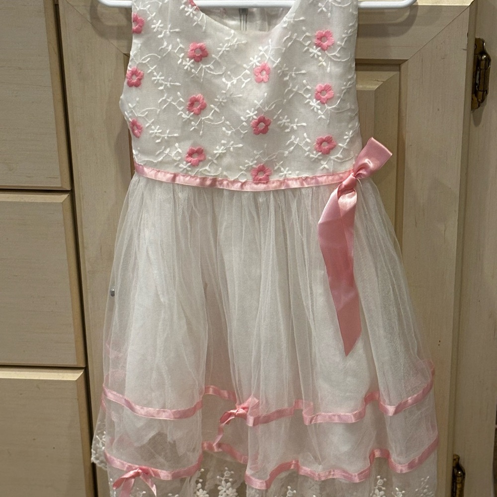 Girls White & Pink Floral Tulle Dress – Size 4T/5T (Boutique) - Picture 3 of 7